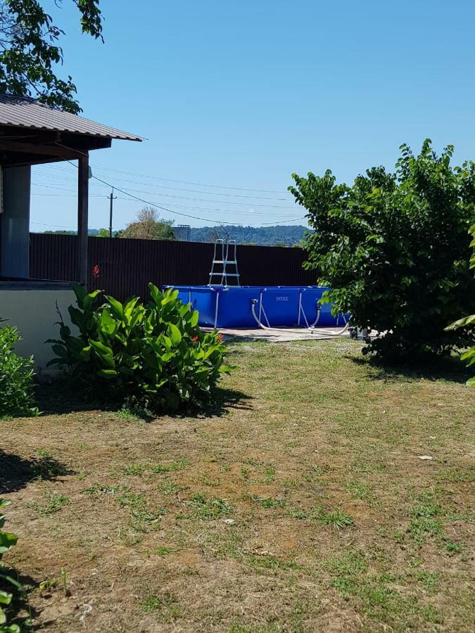 Solnechny Bereg Guest House Gudauta Exterior foto
